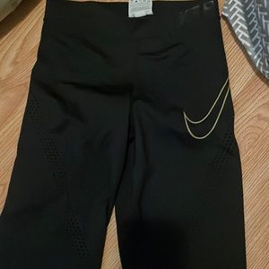 NIKE LEGGING